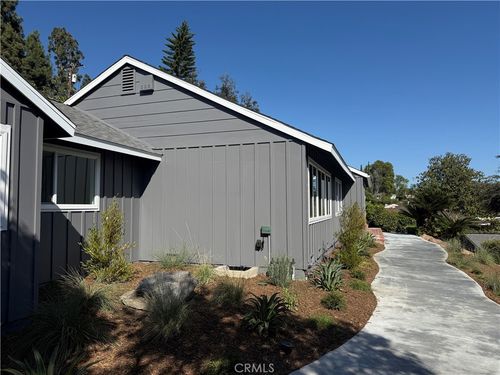 8450 Via Sierra Ramal Ave, Whittier, CA, 90605-1244 | Card Image