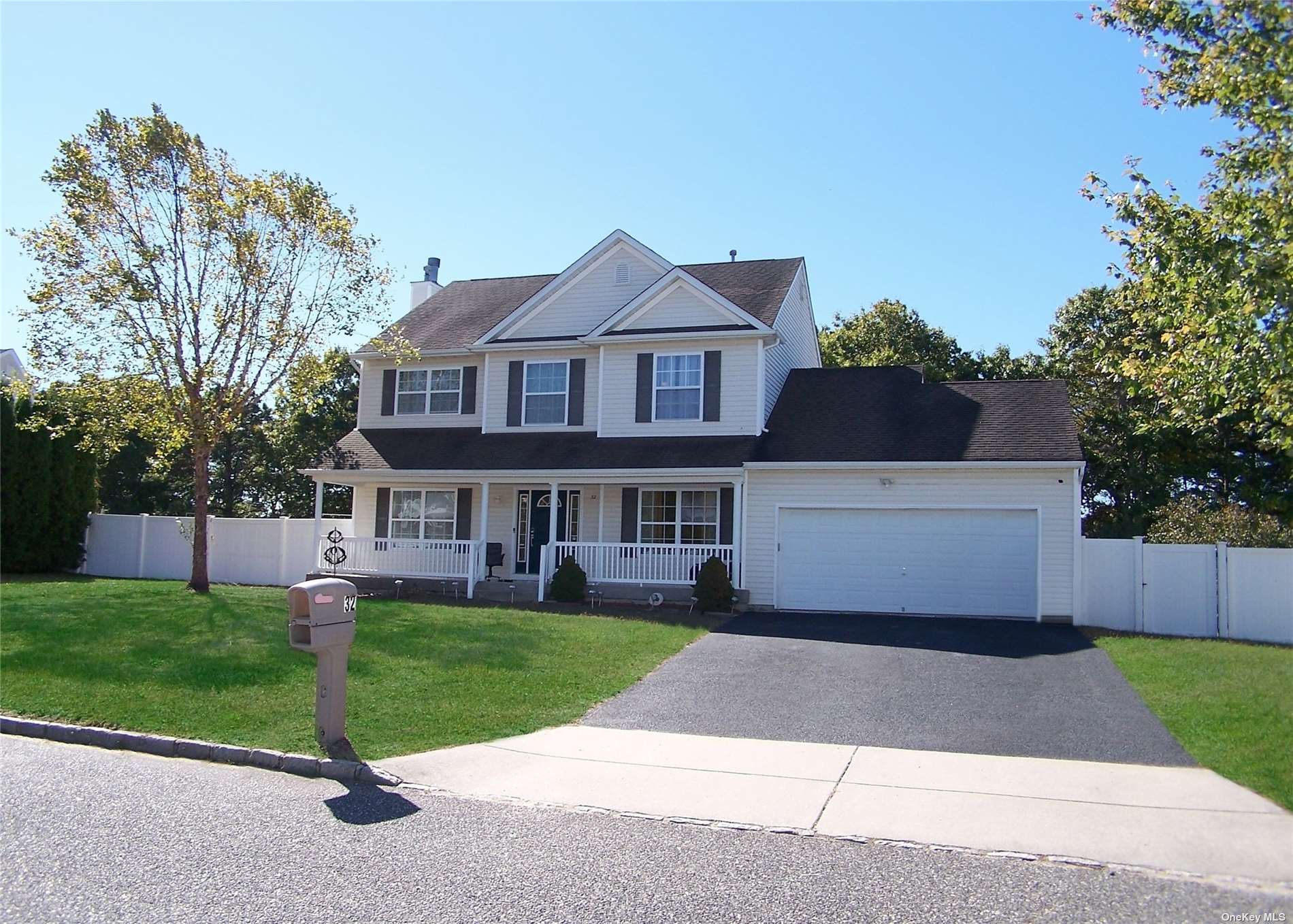 Audobon St, Medford, NY 11763