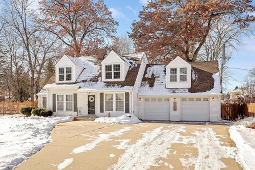 1979 Snelling Ave N, Roseville, MN, 55113-5834 | Card Image