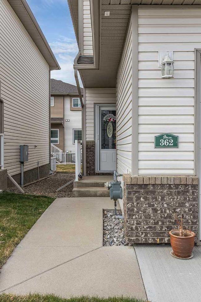 362 Washington Way Se, Townhouse with 4 bedrooms, 4 bathrooms and 2 parking in Medicine Hat AB | Image 5