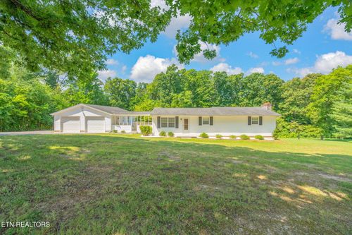 8107 Conner Rd, Powell, TN, 37849-3106 | Card Image