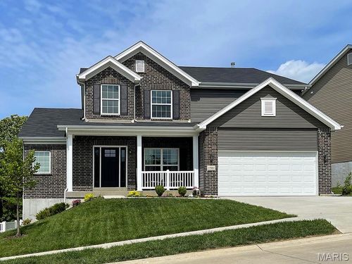 2 Pin Oak At Langeneckert Farms Estates, St Louis, MO, 63129 | Card Image