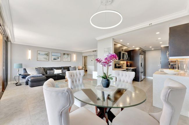 7030 - 859 Jeffery St, Condo with 2 bedrooms, 2 bathrooms and null parking in Boca Raton FL | Image 9