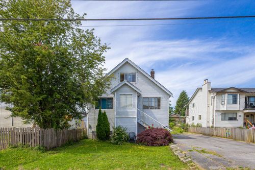 316 Pembina St, New Westminster, BC, V3M5J6 | Card Image