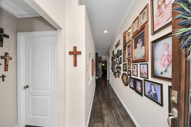 View upon entry | Image 15