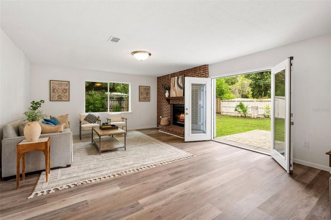 1604 Ne 7 Th St, House other with 5 bedrooms, 3 bathrooms and null parking in Gainesville FL | Image 7