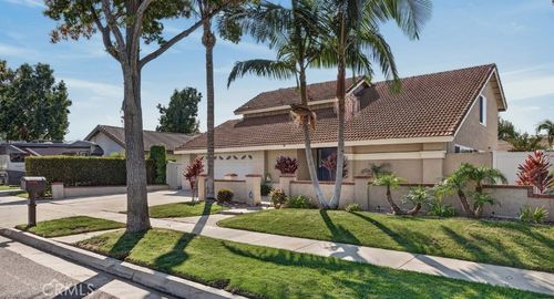 151 S Quintana Dr, Anaheim, CA, 92807-4043 | Card Image