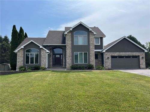 2 Shannon Cres, Spencerport, NY, 14559-9757 | Card Image