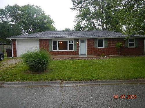 211 Sycamore North Dr, Hanover, IN, 47243-9489 | Card Image