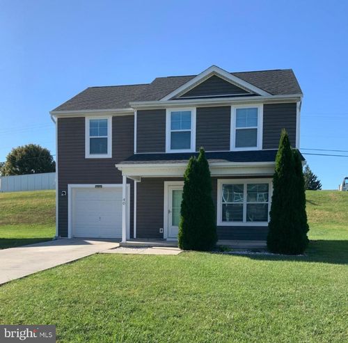 40 Betts Way, MARTINSBURG, WV, 25404-0829 | Card Image
