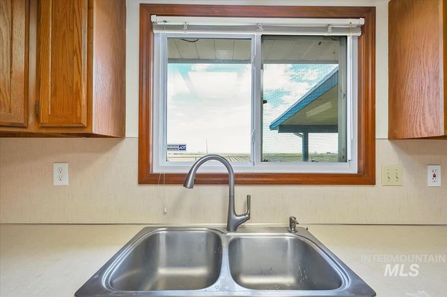 16476 Ustick Rd, House other with 3 bedrooms, 2 bathrooms and 2 parking in Caldwell ID | Image 15