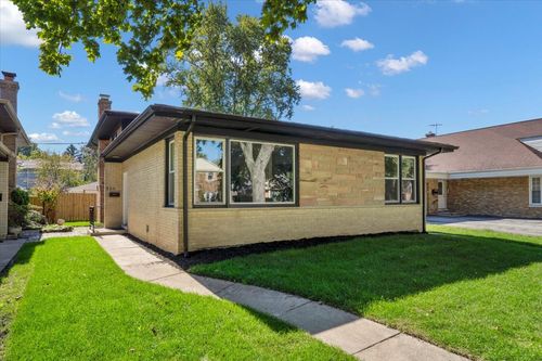 5311 Grove Street, Skokie, IL, 60077 | Card Image
