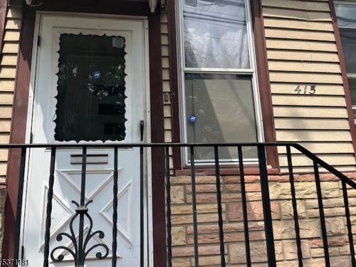 415 Lafayette St, Newark, NJ, 07105-2703 | Card Image