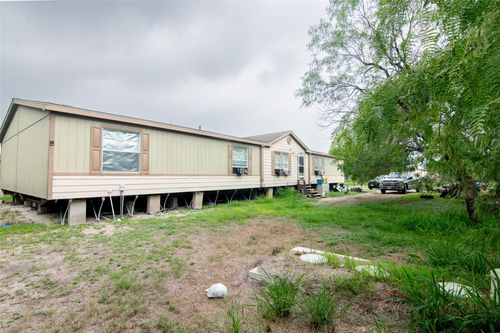 8858 County Road 615, Skidmore, TX, 78389-3704 | Card Image