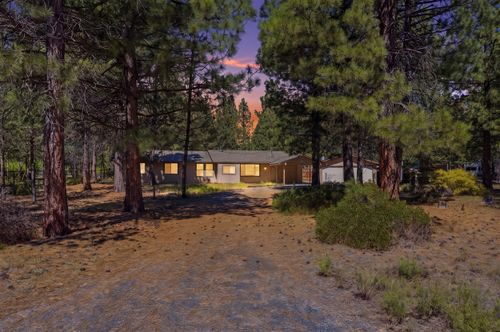 50868 Doe Loop, La Pine, OR, 97739-9308 | Card Image