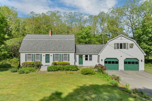 1 Muddy Pond Rd, Kensington, NH, 03833-6817 | Card Image