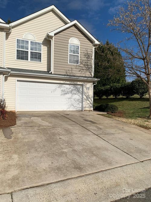 205 Clusters Cir, Mooresville, NC, 28117-8180 | Card Image