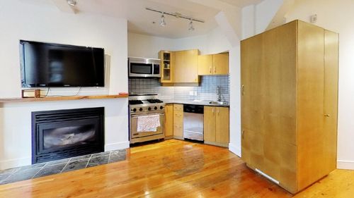 1216 Homer St, Vancouver, BC, V6B6K5 | Card Image