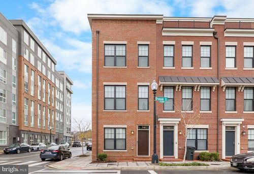 725 Parkside Pl Ne, WASHINGTON, DC, 20019-1792 | Card Image