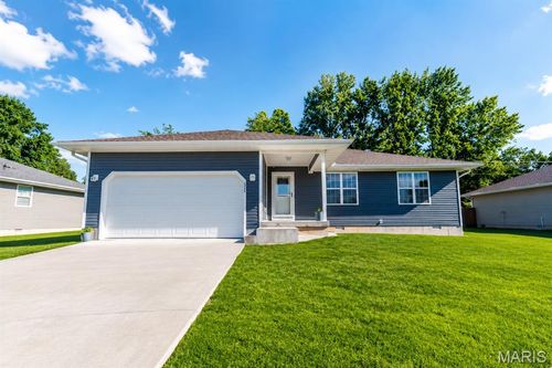 1316 Jessalinn Drive, Lebanon, MO, 65536 | Card Image