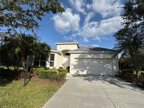 8134 Coates Row Pl, UNIVERSITY PARK, FL, 34201-2036 | Card Image