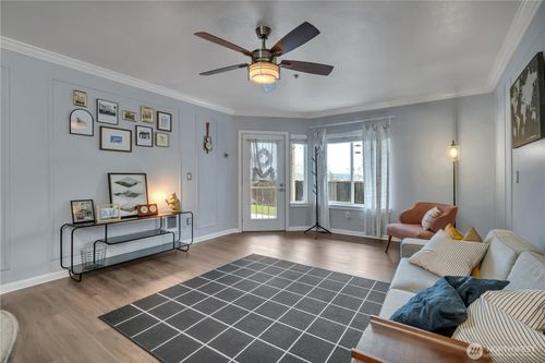 a204-15310 Macadam Rd S, Tukwila, WA, 98188-5712 | Card Image