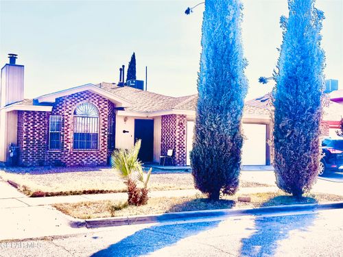 12036 Valley Quail Dr, El Paso, TX, 79936-6381 | Card Image