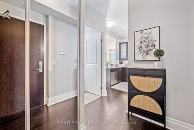 417 - 131 Upper Duke Cres, Condo with 2 bedrooms, 2 bathrooms and 1 parking in Markham ON | Image 2