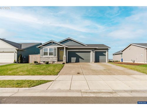 210 Walnut St, Mount Angel, OR, 97362-9824 | Card Image