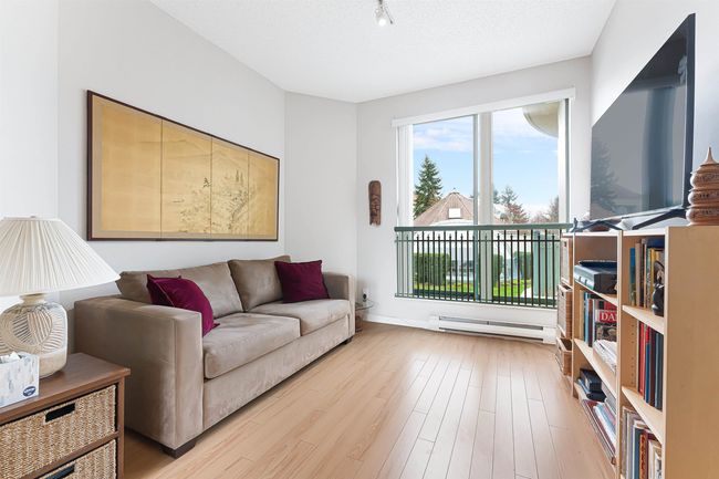 201 - 1745 Martin Drive, Condo with 2 bedrooms, 2 bathrooms and 1 parking in Surrey BC | Image 20