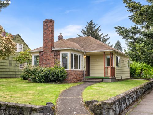 2040 N Rosa Parks Way, Portland, OR, 97217-4940 | Card Image