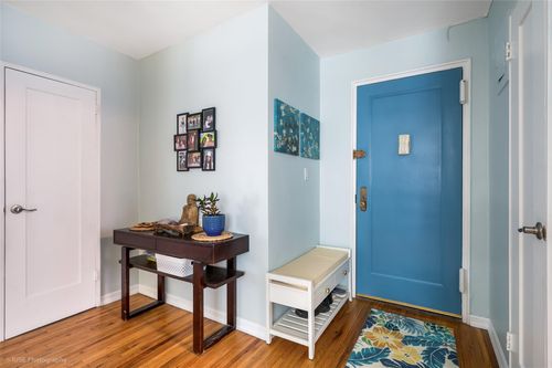 1d-52 39th Avenue, New York, NY, 11377 | Card Image