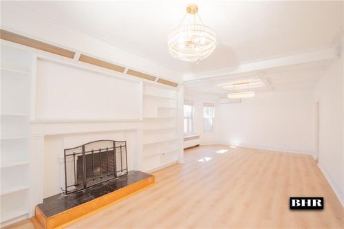 154 Beaumont St, Brooklyn, NY, 11235-4119 | Card Image