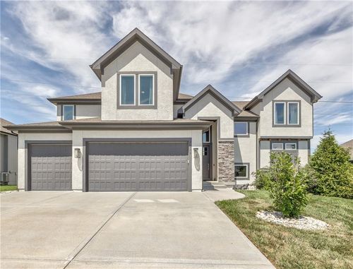 24976 W 87th St, Lenexa, KS, 66227-4026 | Card Image