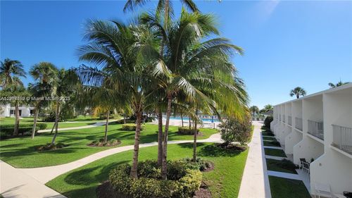 th10-881 Ocean Dr, Key Biscayne, FL, 33149 | Card Image