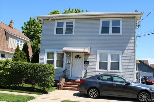 523 Hawthorne Ave, Uniondale, NY, 11553-2109 | Card Image
