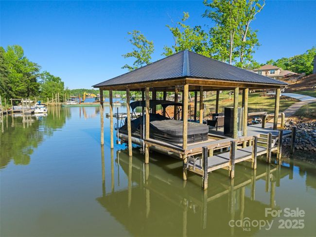 385 Squirrel Ln, House other with 5 bedrooms, 8 bathrooms and null parking in Lake Wylie SC | Image 44