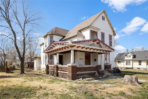 1423 Chestnut St, Trenton, MO, 64683-1814 | Card Image