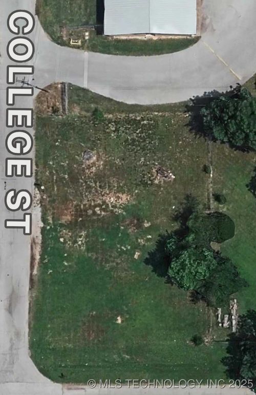 14692 College St, Glenpool, OK, 74033-3943 | Card Image