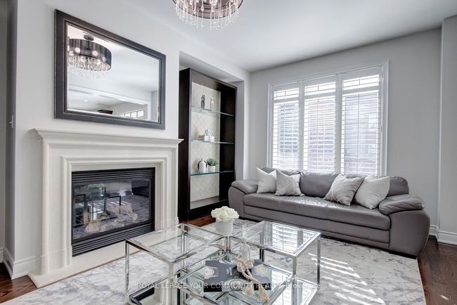 24 Rock Elm Crt, House other with 5 bedrooms, 4 bathrooms and 4 parking in Maple ON | Image 26
