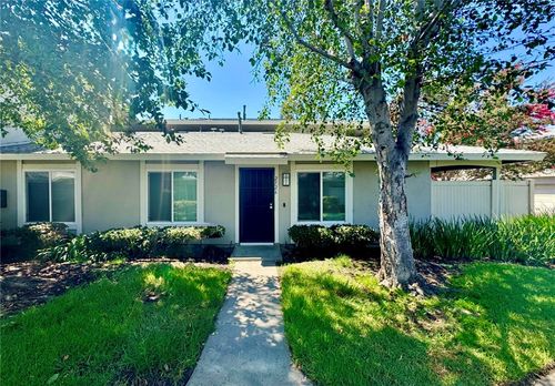 117-2526 S Laurelwood, Santa Ana, CA, 92704-5441 | Card Image
