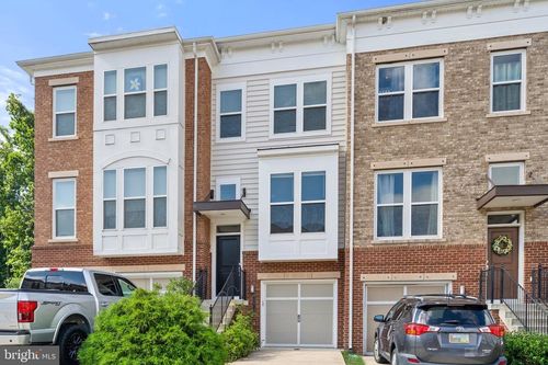 42673 New Dawn Ter, BRAMBLETON, VA, 20148-8084 | Card Image