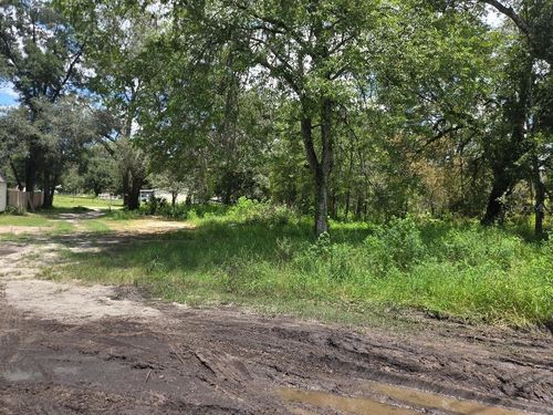 39249 Lizabeth Cir, ZEPHYRHILLS, FL, 33542-1769 | Card Image