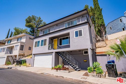 5343 Tendilla Ave, Woodland Hills, CA, 91364-1832 | Card Image