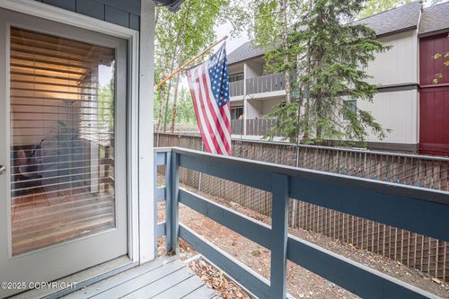 apt-5-5018 E 43rd Ave, Anchorage, AK, 99508-5676 | Card Image