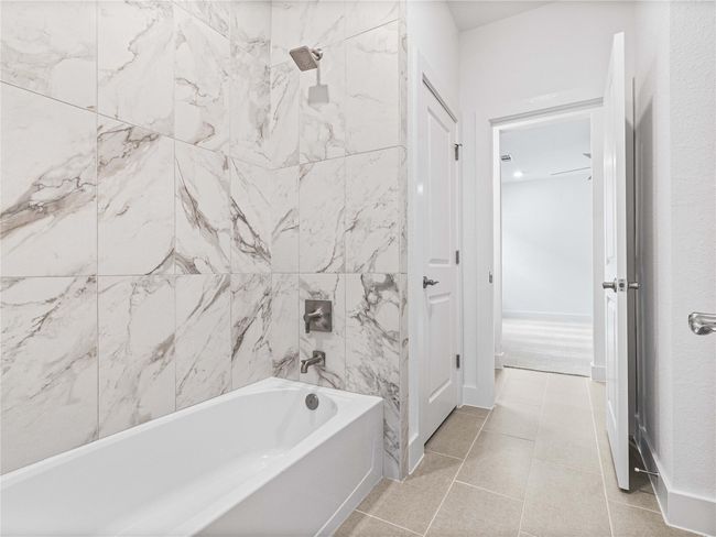 Pomona_Executive_Veronica_72_Bathroom_06 | Image 19