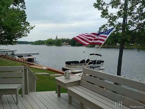 4181 S Oak Dr, Beaverton, MI, 48612-8828 | Card Image
