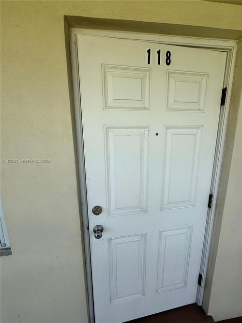 118-118 Salisbury E, West Palm Beach, FL, 33417-1956 | Card Image