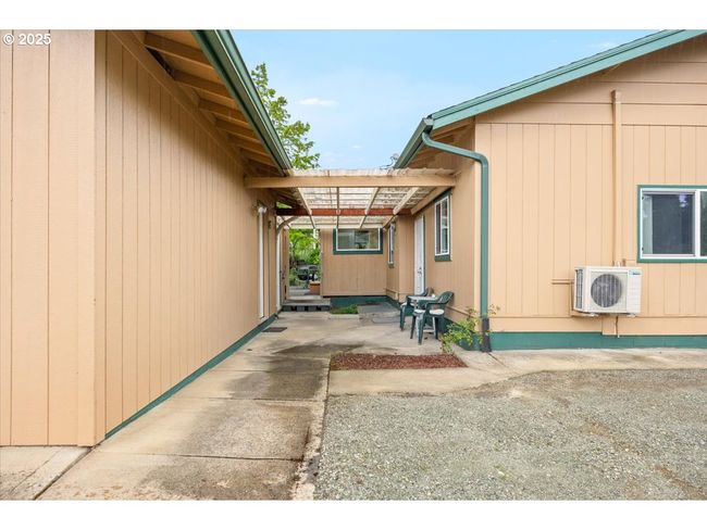 744 Ne Craig St, House other with 4 bedrooms, 3 bathrooms and 2 parking in Myrtle Creek OR | Image 23