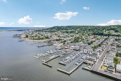 121 Marina Bay Ct, Highlands, NJ, 07732-1566 | Card Image